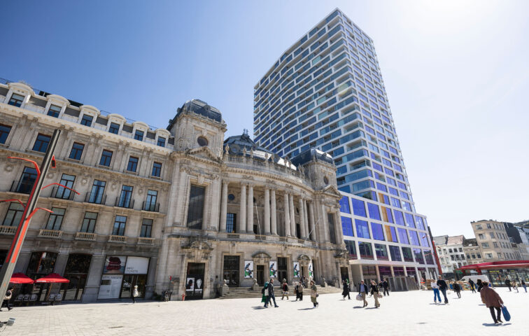 Holiday Inn Express Antwerp City Centre - Outside