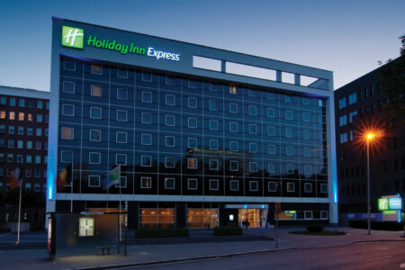 Holiday Inn Express Antwerp City North - Building