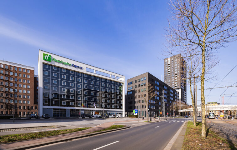 Holiday Inn Express Antwerp City North - Building