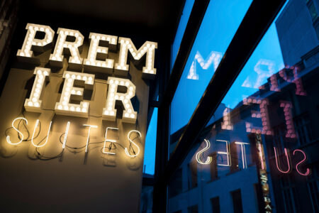 PREMIER SUITES Antwerp - Entrance