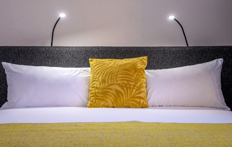 PREMIER SUITES Antwerp - Executive double room bed