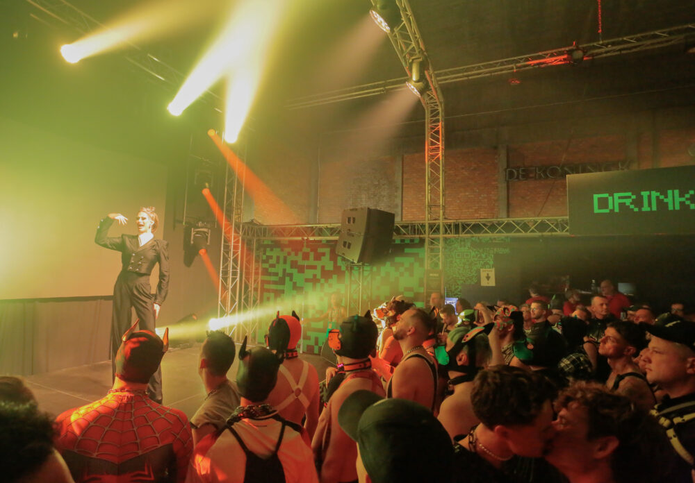 Drag show at House Of Riegillio