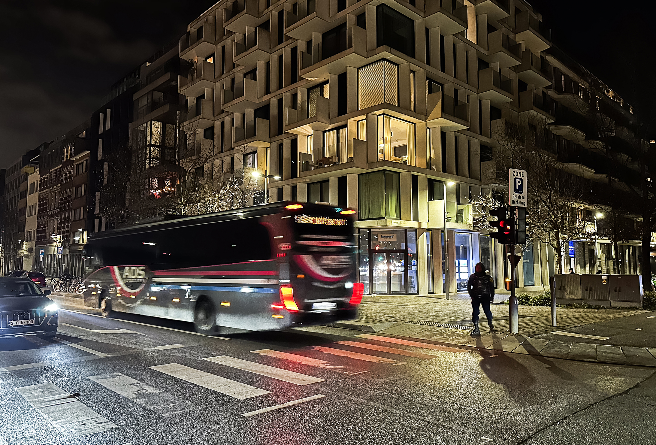 Darklands Shuttle Bus